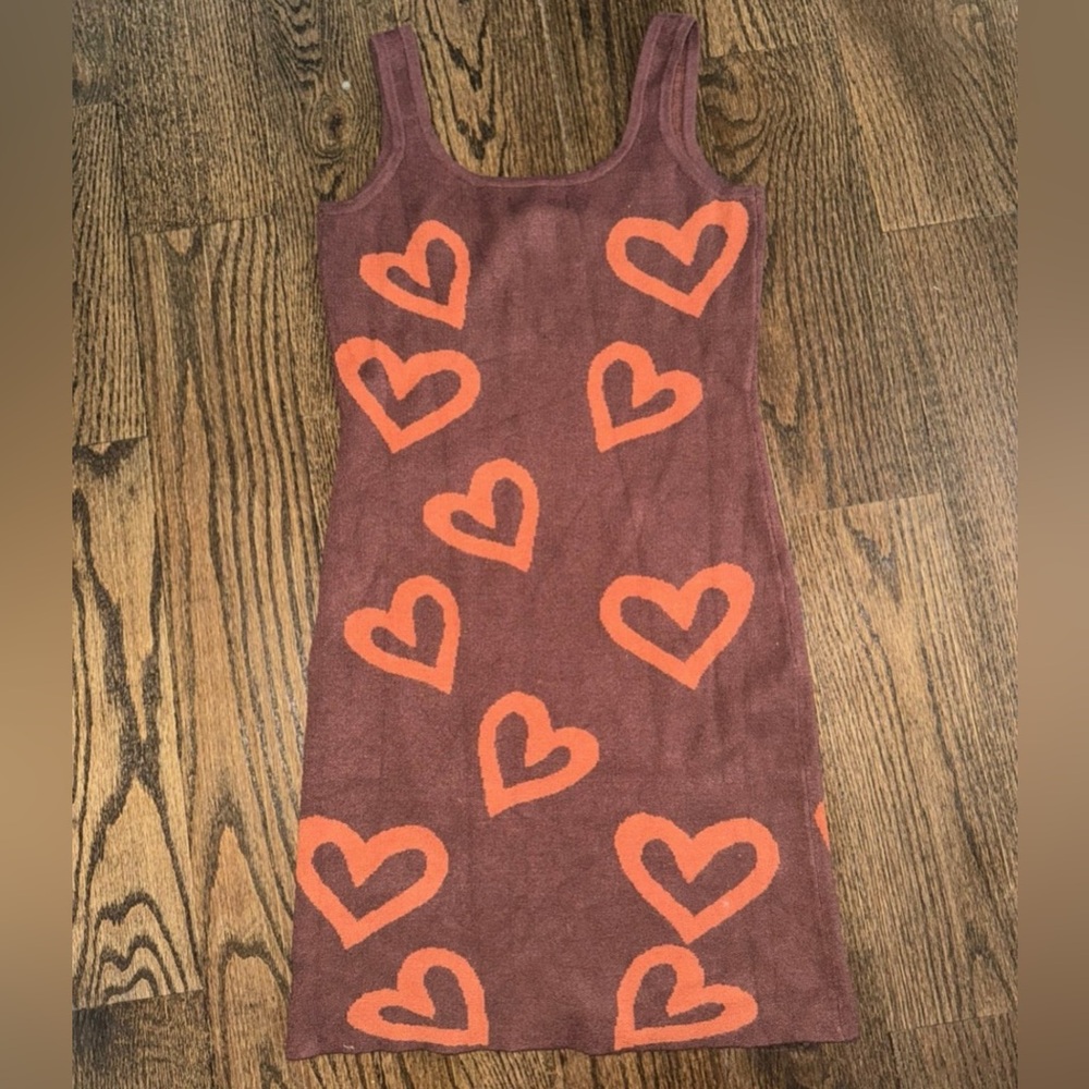 Knit Tank Dress with Large Hearts. 🧡🧡🧡Size Medium - Picture 2 of 3